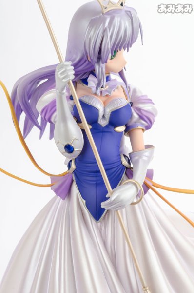 夜明前的琉璃色 菲娜・法姆・阿修莱特 皇家礼服版