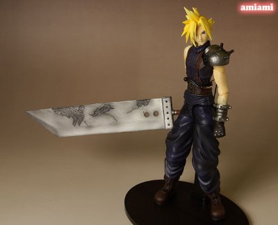 最终幻想VII PlayArts 克劳德・史特莱夫