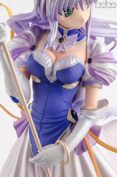 夜明前的琉璃色 菲娜・法姆・阿修莱特 皇家礼服版