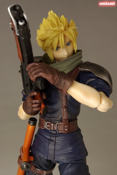 クライシス・コア - 最终幻想VII PlayArts 克劳德・史特莱夫