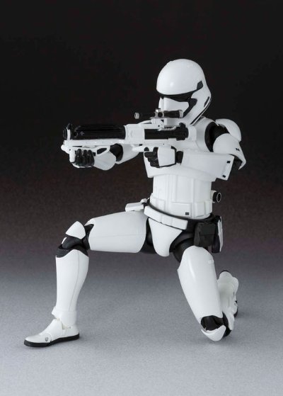 S.H.Figuarts  星球大战7：原力觉醒 暴风兵