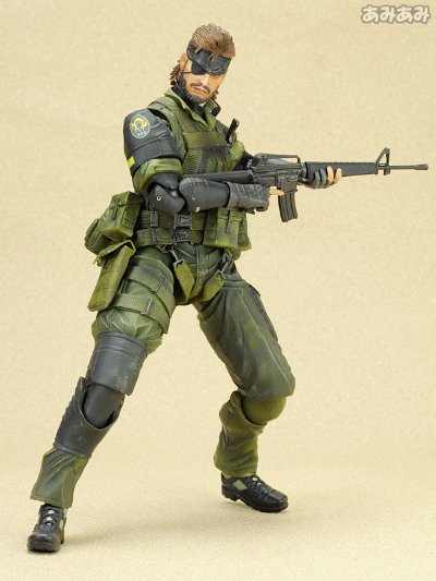 PlayArts改 メタルギアソリッド ピースウォーカー スネーク 野戦服バージョン