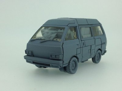 变形金刚 Masterpiece MP-27 铁皮（Ironhide）