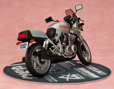 爆音少女！！ 铃乃木凛＆GSX400Sカタナ