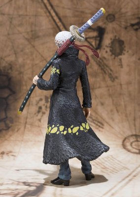 FiguartsZERO 航海王 特拉法尔加·罗 -王下七武海-