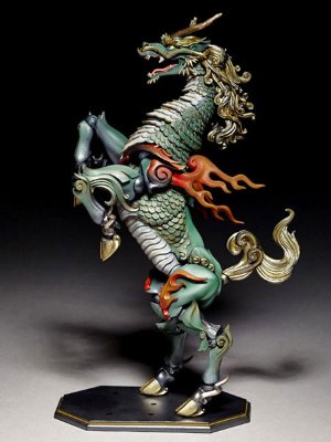 KT Project KT-002 竹谷隆之自在置物 麒麟 着彩版