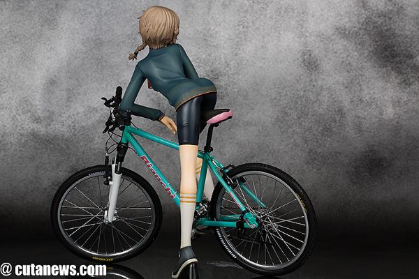 请问，你们一般买手办柜，有什么好的推荐？（性价比高的）