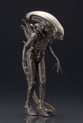 ARTFX+ 外星人 ビッグチャップ