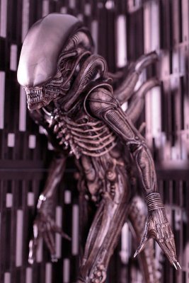 ARTFX+ 外星人 ビッグチャップ
