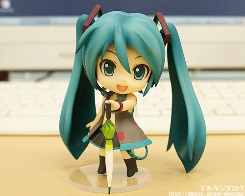 粘土人 #075 赛车良笑和VOCALOID 初音未来 黑色版