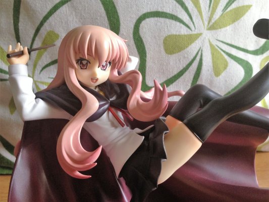 零之使魔 三美姬的轮舞 露易丝 制服