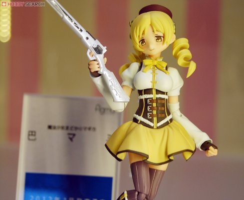figma #118 魔法少女小圆 巴麻美（魔法少女服装）