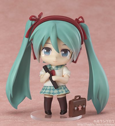 粘土人 #381-b VOCALOID 初音未来 水手服Ver. 特别配色