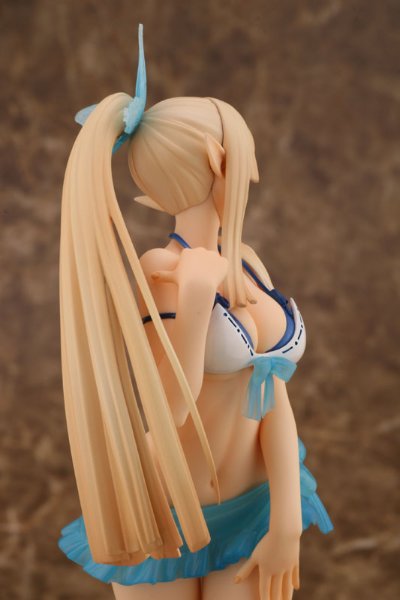 光明之响 	雾香·托瓦·阿尔玛 泳装版