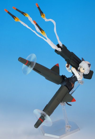 figma #142 强袭魔女 桑妮亚‧V‧利特维亚克