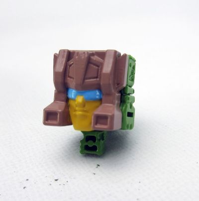 变形金刚レジェンズ LG21 ハードヘッド