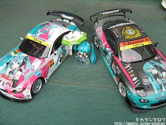 粘土人 #75 GOOD SMILE Racing&VOCALOID 初音未来 White Ver. Racing Queen
