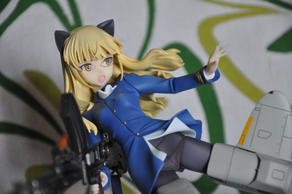 强袭魔女 ペリーヌ・クロステルマン  