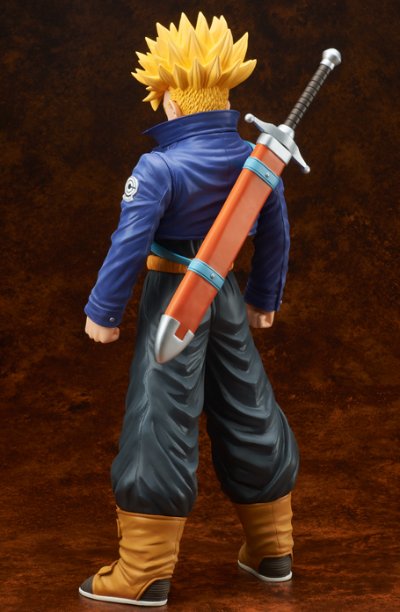 巨型系列 龙珠Z 未来的特兰克斯超级赛亚人