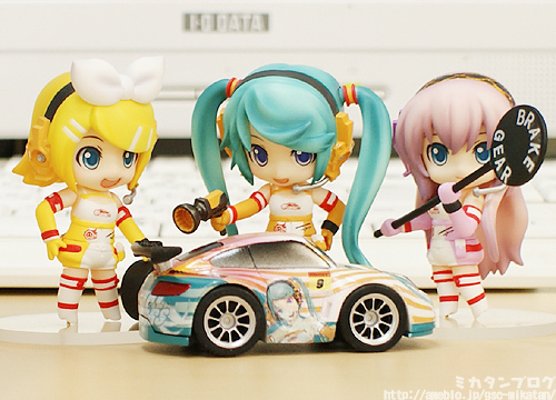 迷你黏土人 GOOD SMILE Racing&VOCALOID 初音未来 RQ 2 Ver. 