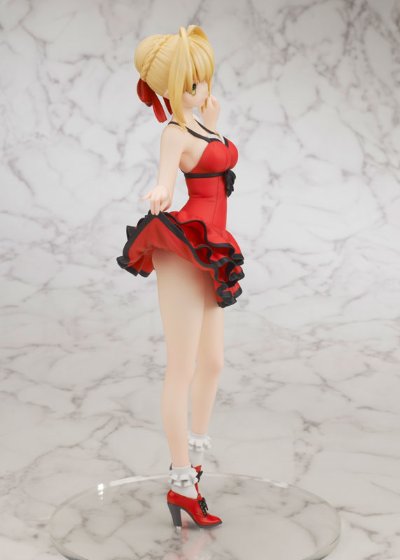 Fate/EXTRA CCC Saber 深红现代服