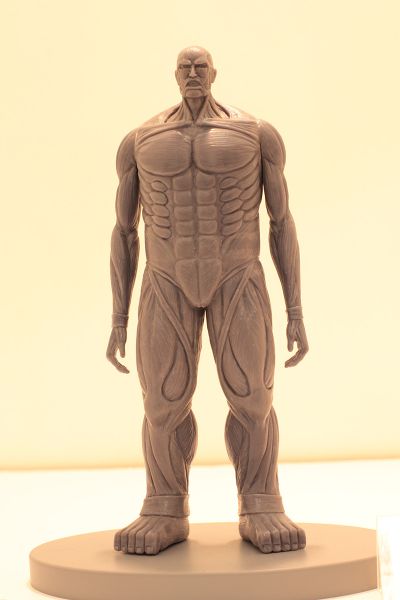 进击的巨人 超大型巨人 