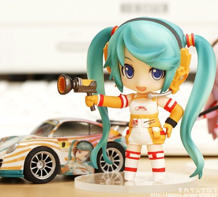 迷你黏土人 GOOD SMILE Racing&VOCALOID 初音未来 RQ 2 Ver. 
