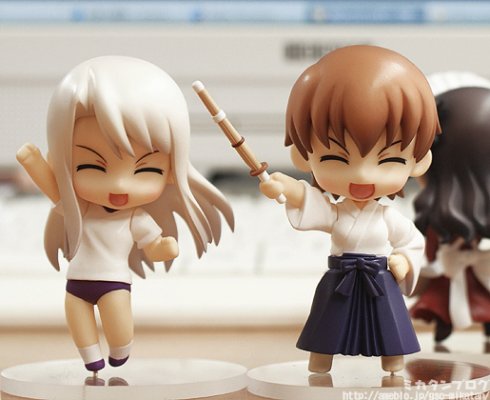 迷你黏土人 フェイト／ホロウアタラクシア 伊莉雅斯菲尔·冯·爱因兹贝伦 Gym Uniform ver.