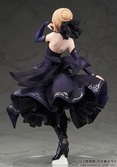 命运-冠位指定 阿尔托莉雅・潘德拉贡[Alter] 礼服版