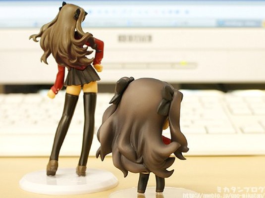 Fate/stay night トレーディング手办 Fate/Stay Night 远坂凛