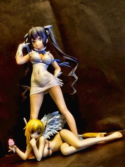 期待在地下城邂逅有错吗  赫斯缇雅