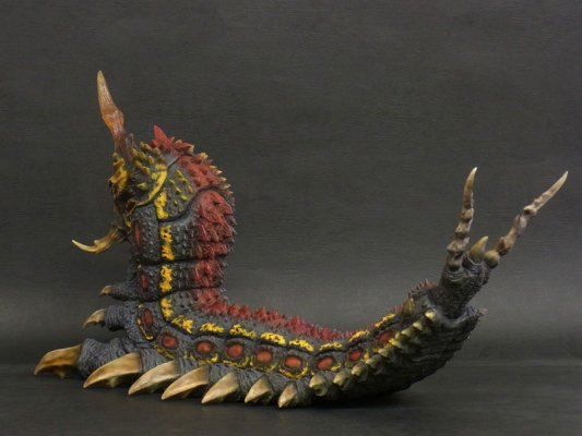 东宝30厘米系列 哥斯拉大战摩斯拉 巴特拉(幼虫)