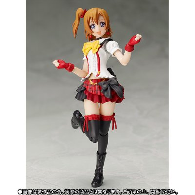 S.H.Figuarts  高坂穂乃果（我们如今正在其中）