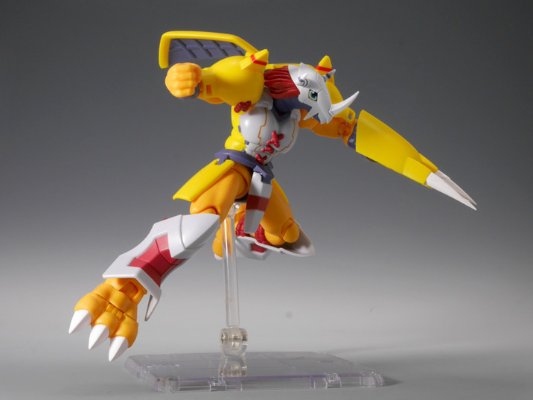 S.H.Figuarts  战斗暴龙兽 《数码宝贝 我们的战争游戏》