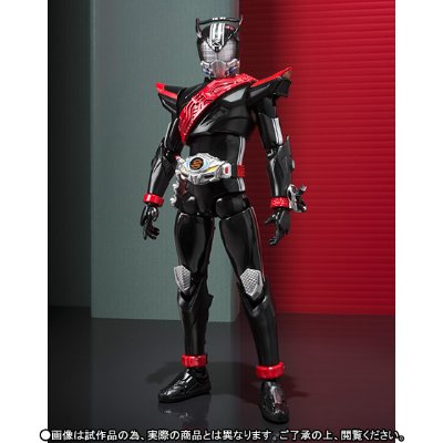 S.H.Figuarts 假面骑士联手出击 灵骑与驰骑 超级电影大战 创世纪 假面骑士零式驰骑