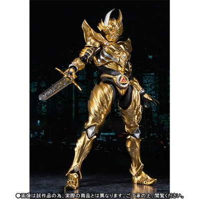 S.H.Figuarts  牙狼 照耀黑暗之人 黄金骑士 牙狼 （流牙金色版）