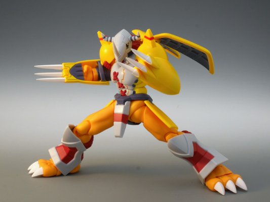 S.H.Figuarts  战斗暴龙兽 《数码宝贝 我们的战争游戏》