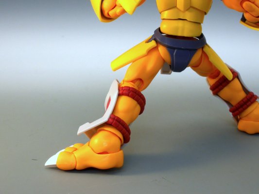 S.H.Figuarts  战斗暴龙兽 《数码宝贝 我们的战争游戏》