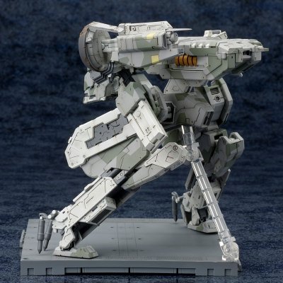 潜龙谍影4：爱国者之枪 暴龙核武机甲