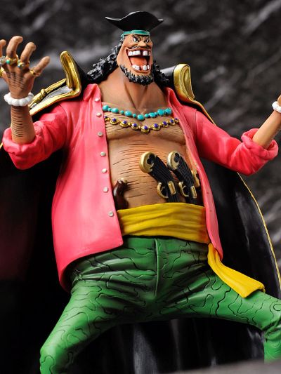 FiguartsZERO 海贼王 マーシャル・D・ティーチ 