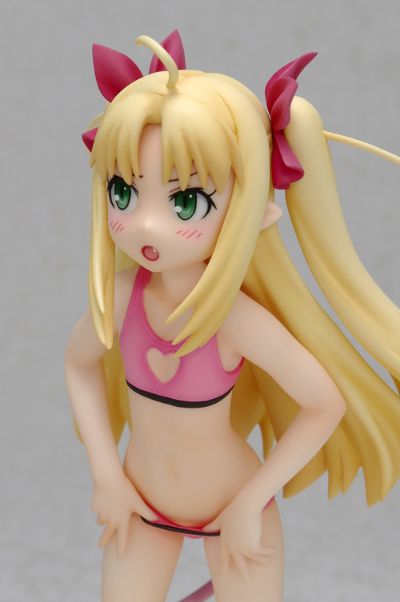 Beach Queens  露蒂的玩具！  亚斯塔露蒂·尤各瓦尔 Exclusive 泳装ver.