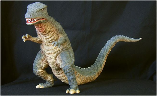 东宝30厘米系列 金刚的逆袭 哥罗龙