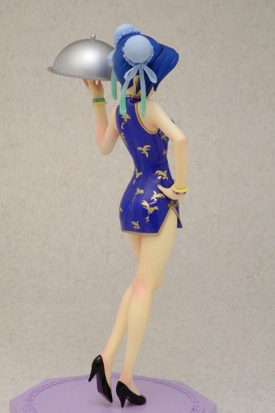 龙与虎  川岛亚美 旗袍