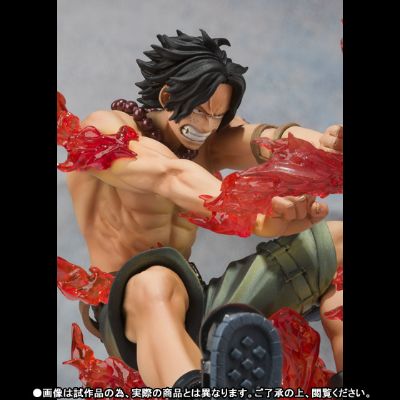 FiguartsZERO 航海王 波特卡斯·D·艾斯 战斗版 十字火