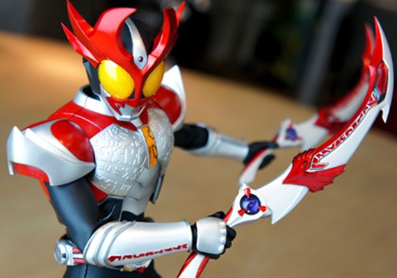 REAL ACTION HEROES #639 假面骑士アギト 假面骑士アギトシャイニングフォーム