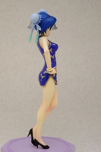 龙与虎  川岛亚美 旗袍