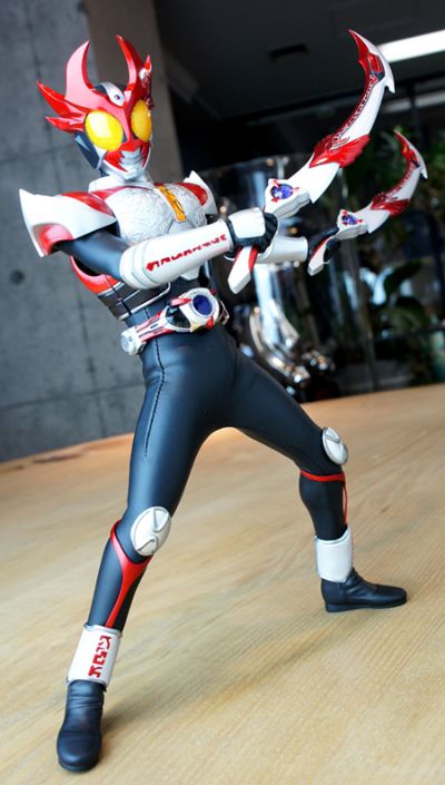 REAL ACTION HEROES #639 假面骑士アギト 假面骑士アギトシャイニングフォーム