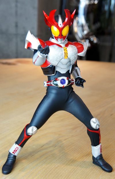 REAL ACTION HEROES #639 假面骑士アギト 假面骑士アギトシャイニングフォーム