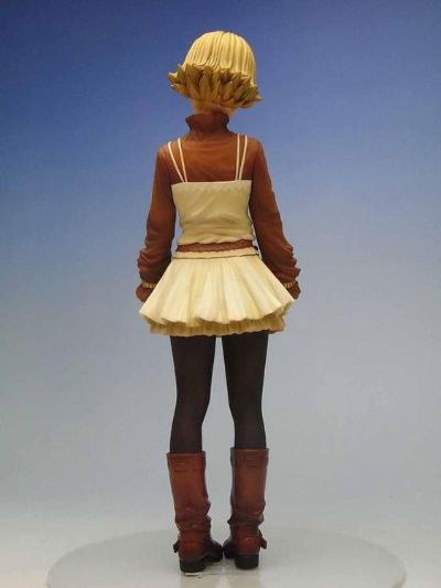 アイズ 秋叶伊月 supervised figure