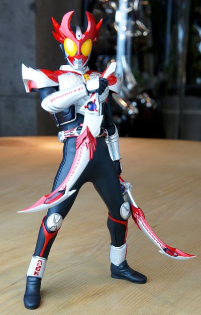 REAL ACTION HEROES #639 假面骑士アギト 假面骑士アギトシャイニングフォーム